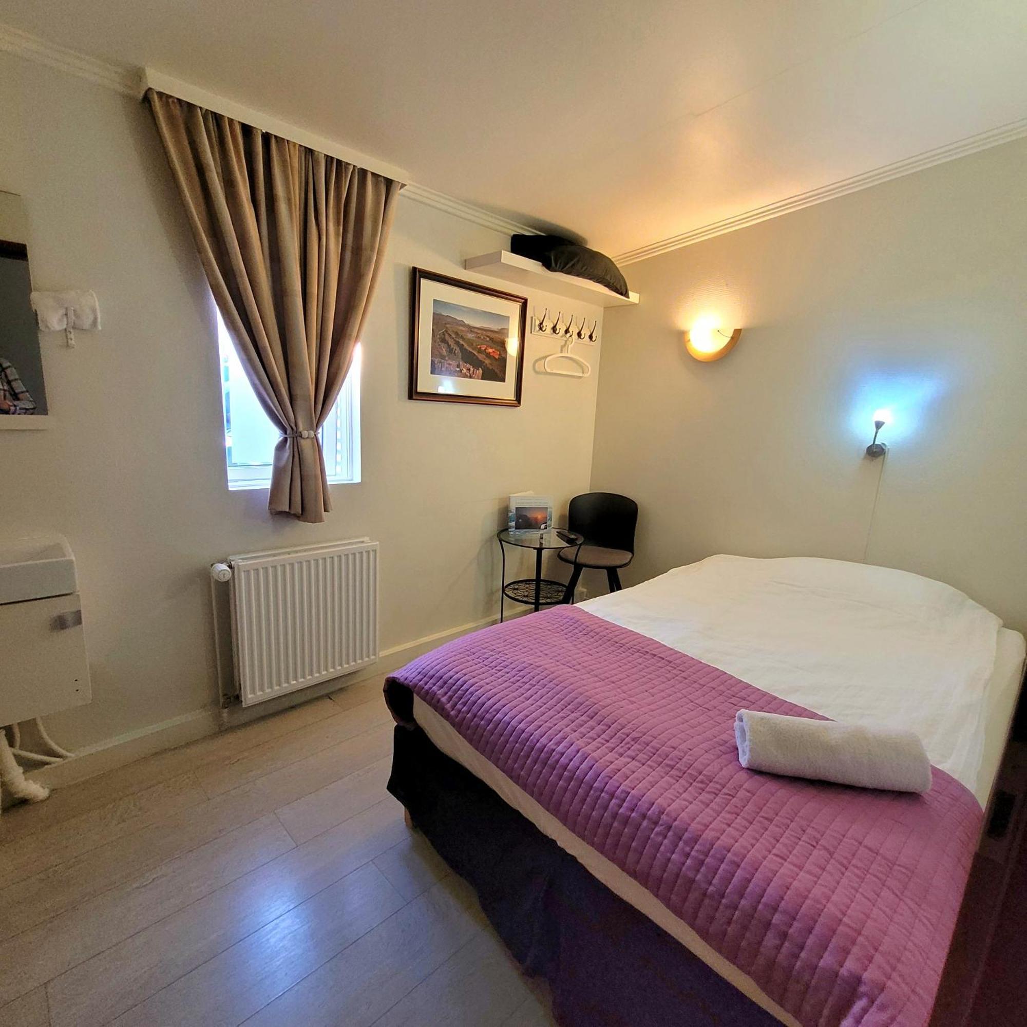 B&B Guesthouse - Bed And Breakfast Keflavik Centre Εξωτερικό φωτογραφία